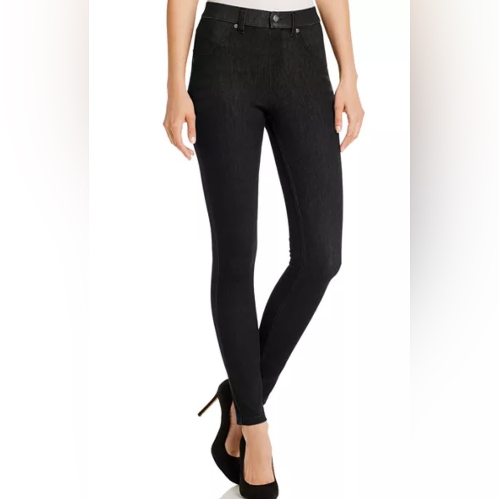 HUE Ultra-Soft High-Waisted Denim Leggings | black | size M